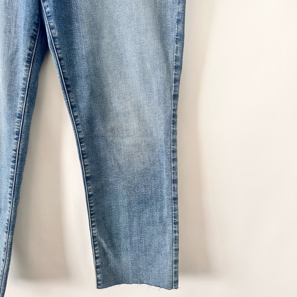 Eddie Bauer Jeans Womens Revival High Rise Straight Leg Sz 18 Blue Denim - Picture 5 of 13